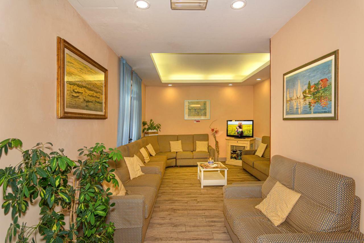 Perla Del Mare Hotel 3*